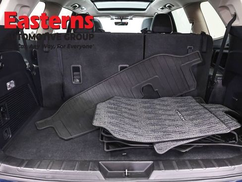 Used 2021 Subaru Ascent Limited w/ Technology Package AWD/4WD image 91