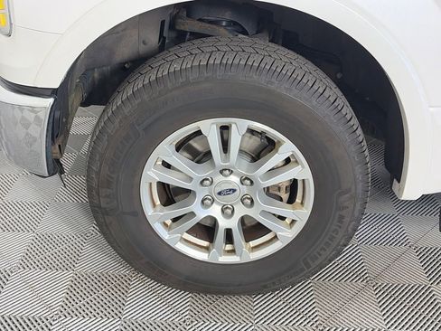 Used 2016 Ford F150 Lariat w/ Equipment Group 501A Mid AWD/4WD image 8