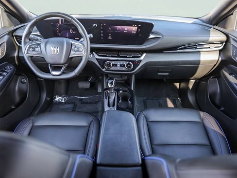Used 2024 Buick Envista Sport Touring w/ Convenience I Package FWD image 26