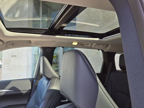 Certified 2025 INFINITI QX60 Luxe image 6