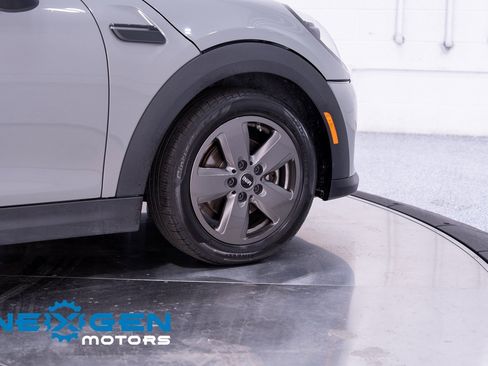 Used 2023 MINI Cooper 2-Door Hardtop image 49