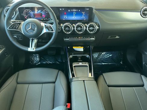 Certified 2025 Mercedes-Benz GLA 250 image 12