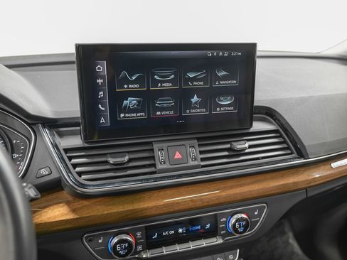 Used 2021 Audi Q5 2.0T Premium w/ Convenience Package image 22