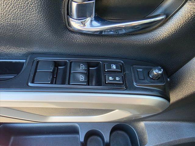 Used 2017 Nissan Titan PRO-4X AWD/4WD image 24