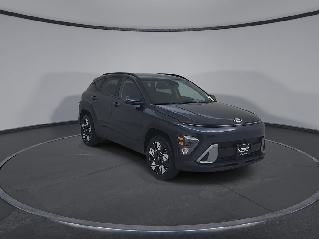 Used 2025 Hyundai Kona SEL AWD/4WD image 3