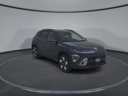Used 2025 Hyundai Kona SEL AWD/4WD image 3