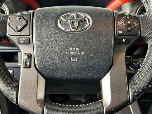 Used 2016 Toyota Tacoma TRD Off-Road w/ Premium & Technology Package AWD/4WD image 24