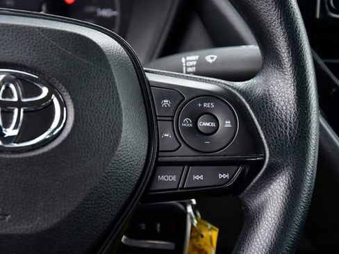 Used 2023 Toyota Corolla LE image 16