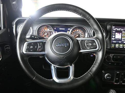 Used 2022 Jeep Wrangler Unlimited Sahara w/ Cold Weather Group AWD/4WD image 35