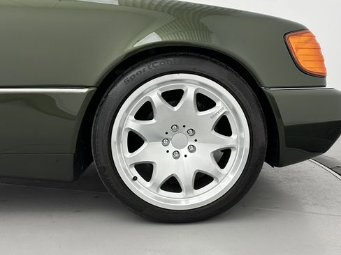 Used 1992 Mercedes-Benz 300 SE image 8