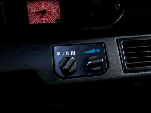 Used 1997 Land Rover Defender 90 AWD/4WD image 58