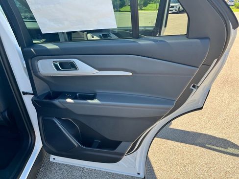 New 2026 Ford Explorer Active w/ Active Comfort Package RWD image 12