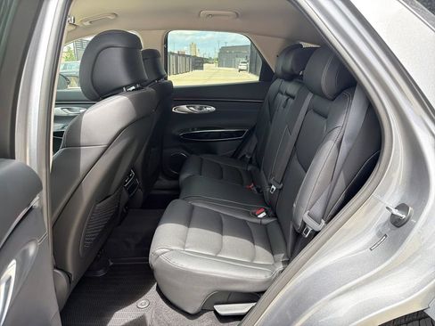New 2026 Genesis GV70 2.5T AWD/4WD image 15