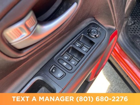 Used 2017 Jeep Renegade Trailhawk w/ Popular Equipment Group AWD/4WD image 11