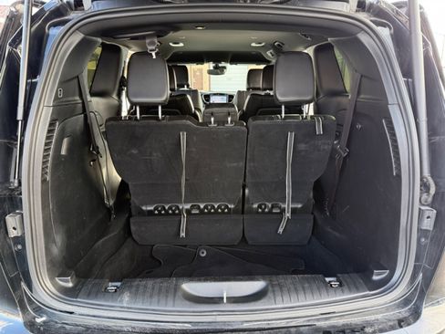 Used 2025 Chrysler Pacifica Select image 21