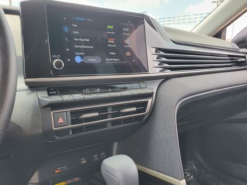 Used 2026 Toyota Camry LE FWD image 10