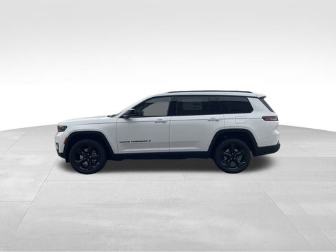 New 2025 Jeep Grand Cherokee L Limited w/ Black Appearance Package RWD image 7