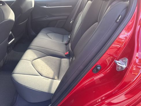 Used 2024 Toyota Camry LE image 10