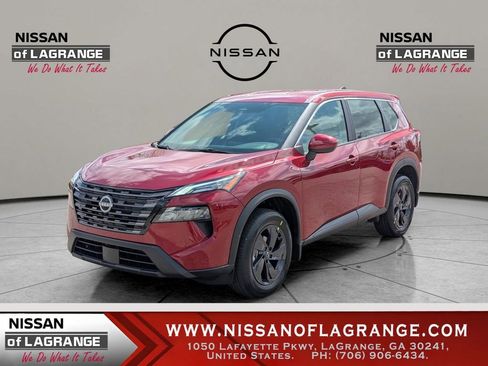 New 2026 Nissan Rogue SV AWD/4WD image 1