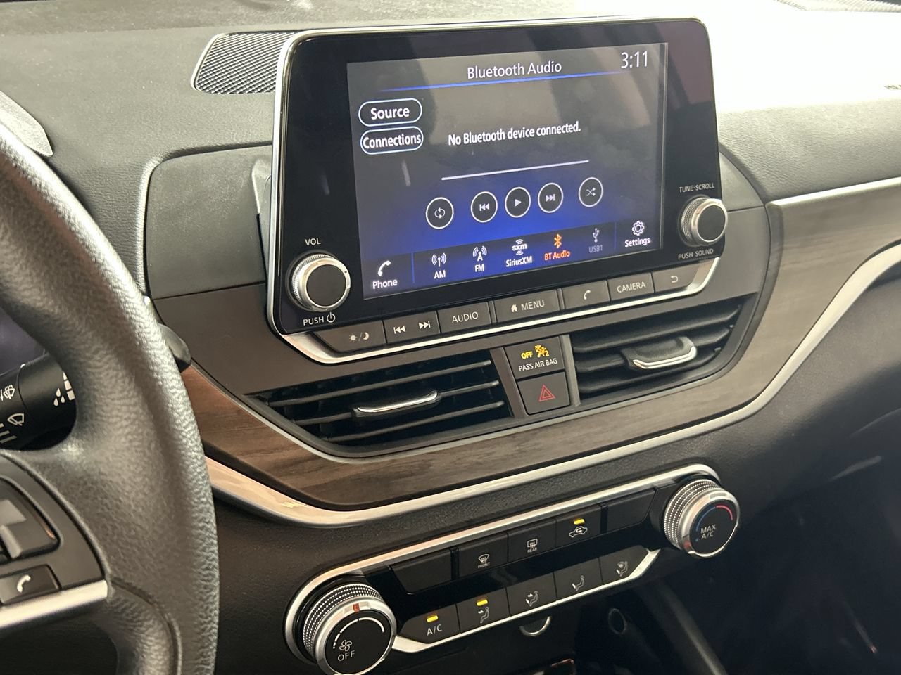 Used 2023 Nissan Altima 2.5 SV FWD image 17