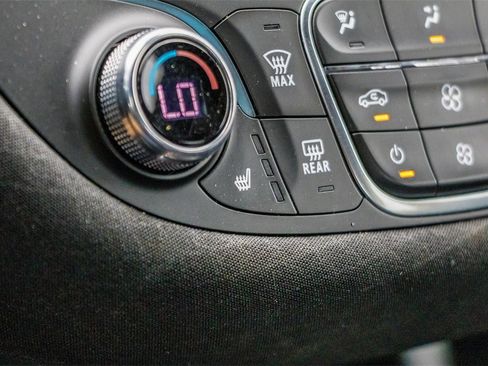 Used 2024 Chevrolet Malibu LT image 24