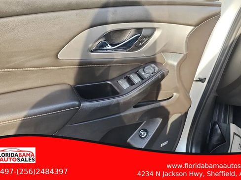 Used 2018 Chevrolet Traverse LT FWD image 17
