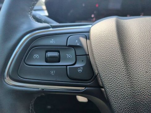 Used 2024 Buick Encore GX Avenir w/ Avenir Convenience Package FWD image 19