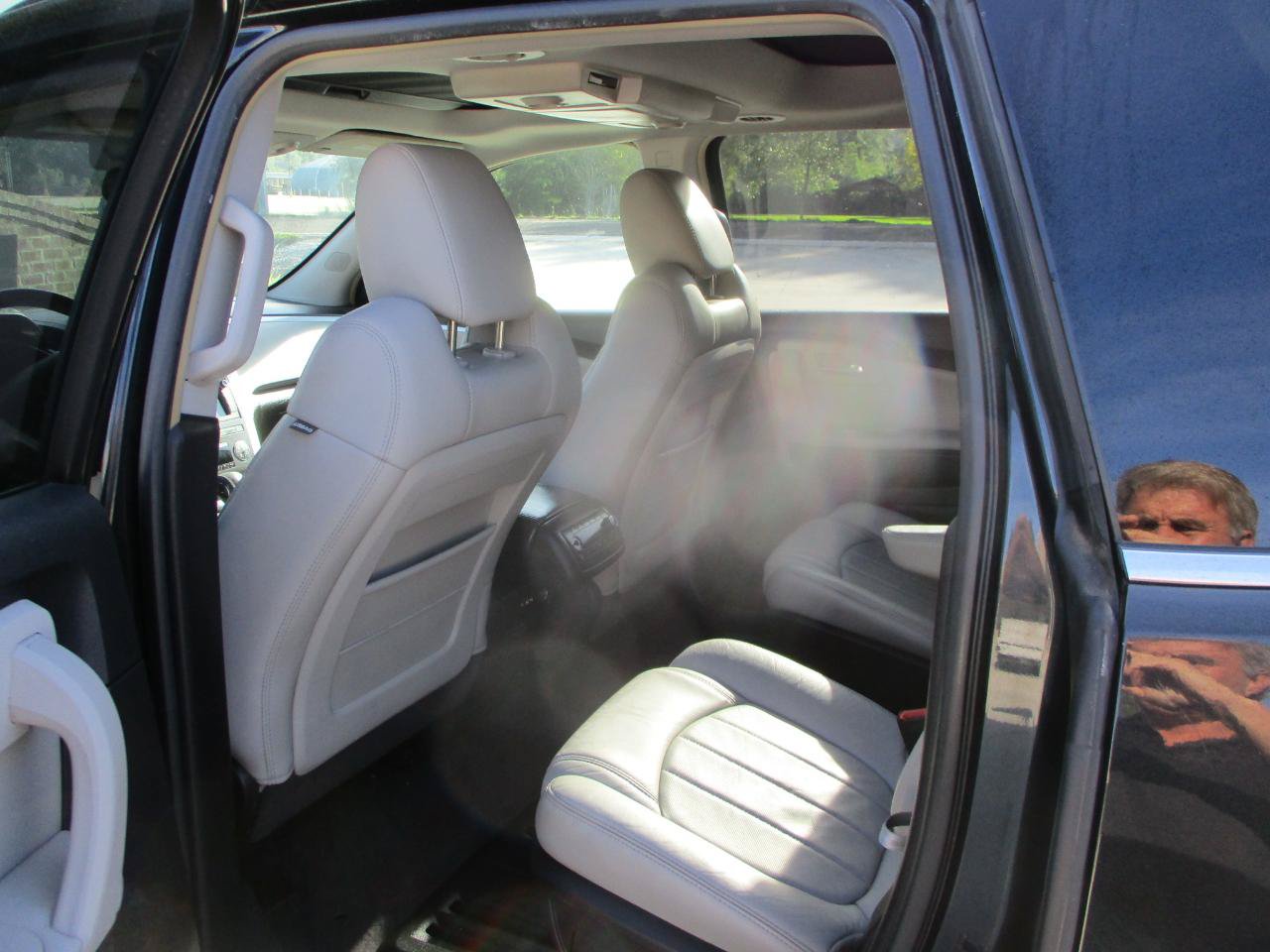 Used 2009 Chevrolet Traverse LTZ FWD image 15