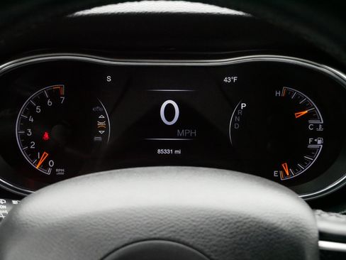 Used 2020 Jeep Grand Cherokee Limited w/ Trailer Tow Group IV image 21