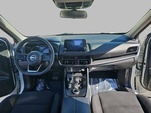 Used 2024 Nissan Rogue S AWD/4WD image 11