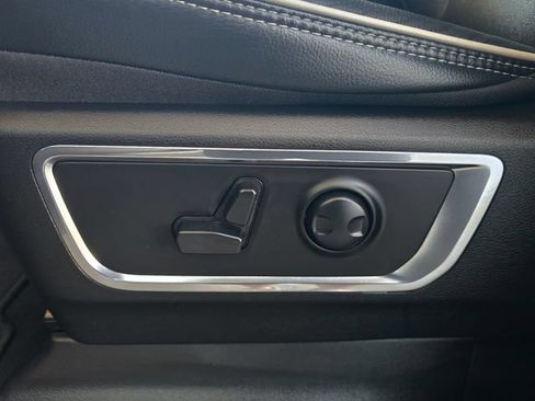 Certified 2025 RAM 1500 Laramie w/ Sport Appearance Package AWD/4WD image 18