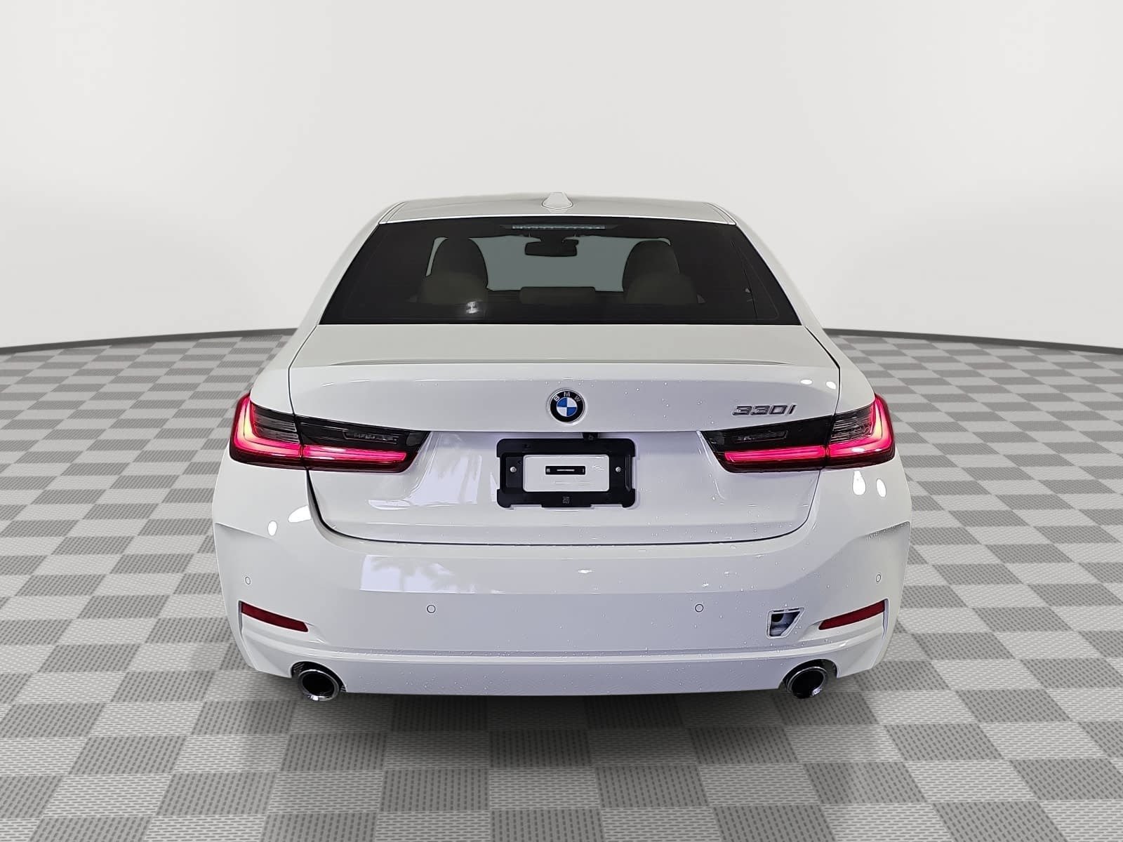 Used 2024 BMW 330i Sedan w/ Convenience Package RWD image 7