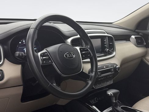 Used 2020 Kia Sorento EX image 7