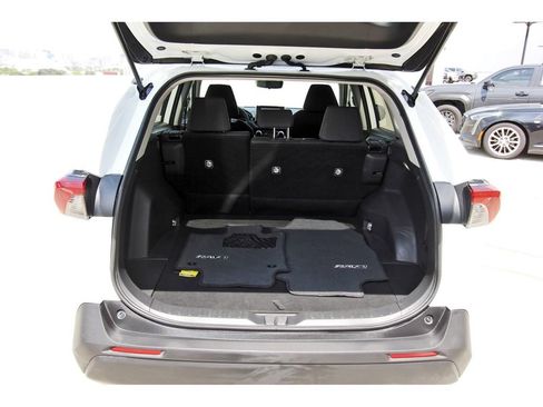 Used 2024 Toyota RAV4 LE FWD image 28