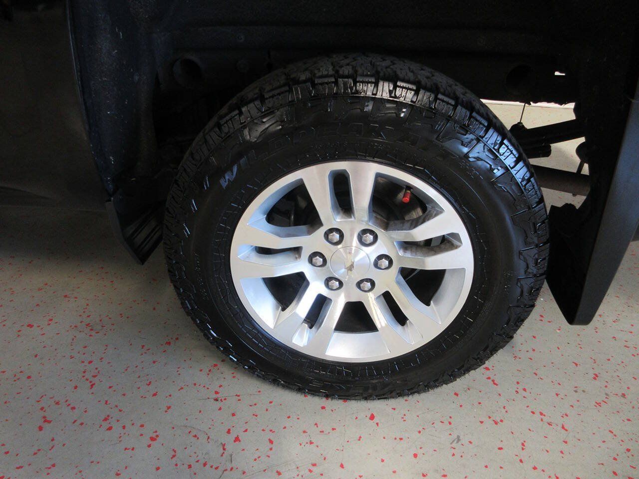 Used 2019 Chevrolet Silverado 1500 LT w/ All Star Edition AWD/4WD image 25