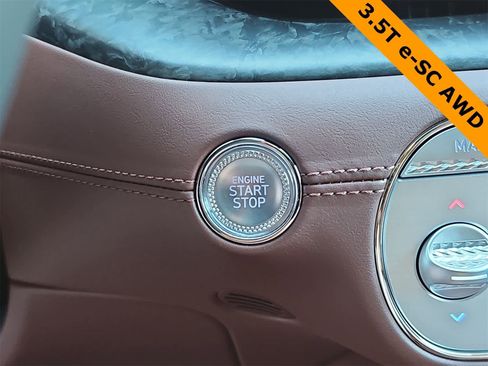 Used 2025 Genesis G90 3.5T image 24