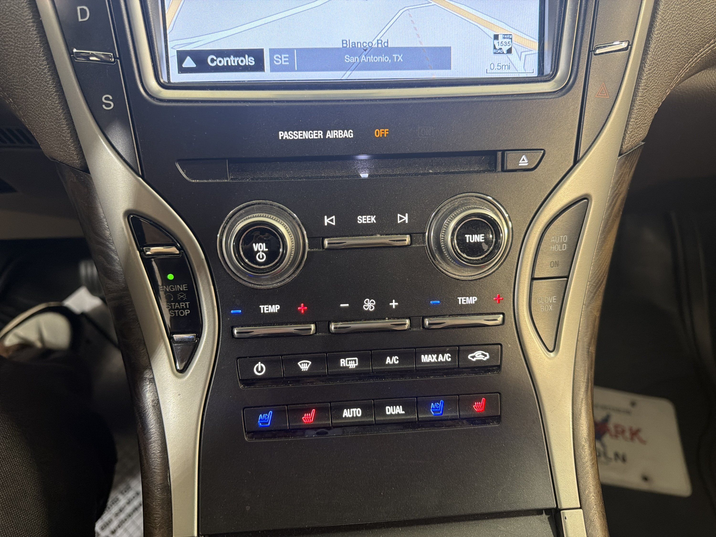 Used 2016 Lincoln MKX Reserve w/ Climate Package FWD image 18