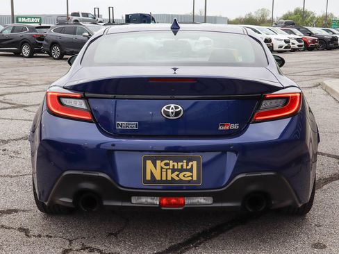 Used 2022 Toyota GR86 image 5