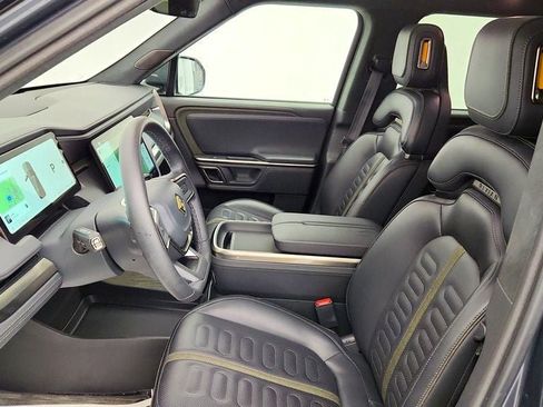 Used 2024 Rivian R1S Adventure Dual AWD/4WD image 21