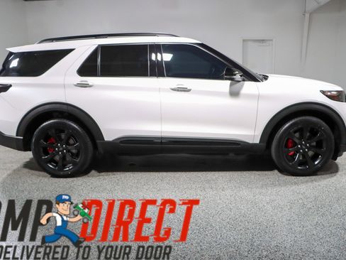 Used 2023 Ford Explorer ST w/ Equipment Group 401A image 6