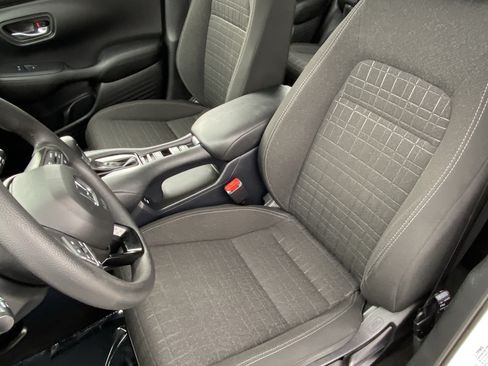 Used 2024 Honda HR-V LX image 27