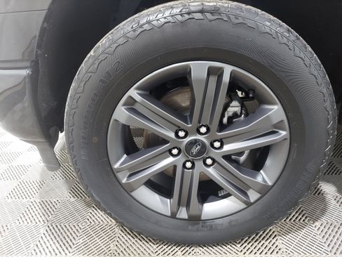 Used 2023 Ford F150 Lariat w/ Equipment Group 502A High AWD/4WD image 7
