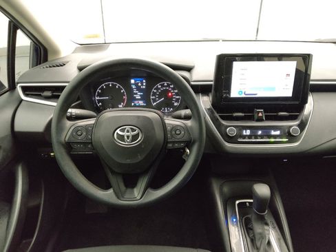 Used 2025 Toyota Corolla LE FWD image 22