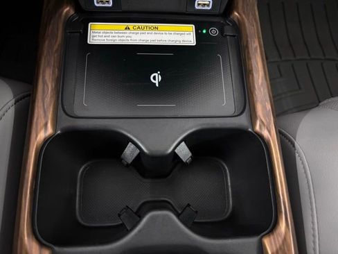 Used 2021 Honda CR-V Touring image 25