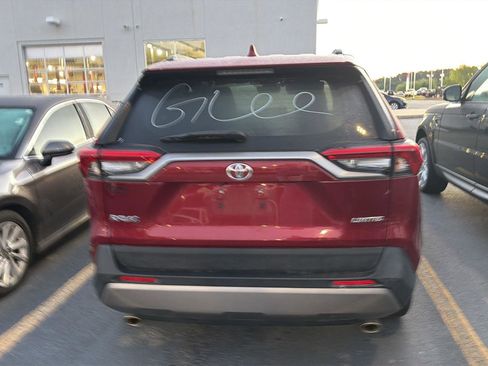 Used 2023 Toyota RAV4 Limited image 9