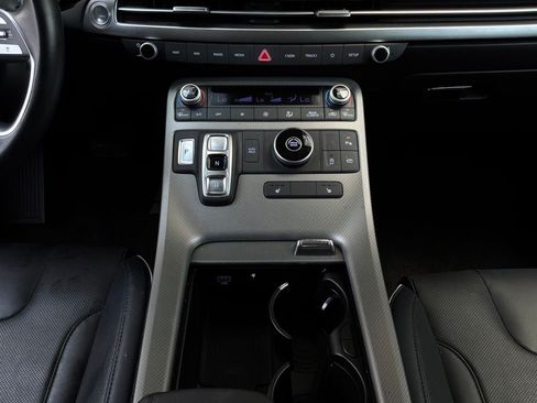 Used 2025 Hyundai Palisade SEL FWD image 16