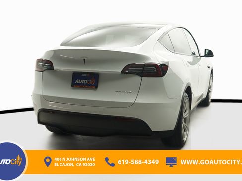Used 2023 Tesla Model Y Long Range AWD/4WD image 10