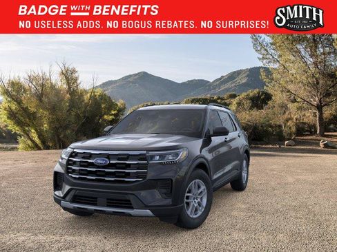 New 2026 Ford Explorer Active RWD image 3