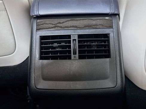 Used 2013 Toyota Avalon XLE Touring FWD image 31