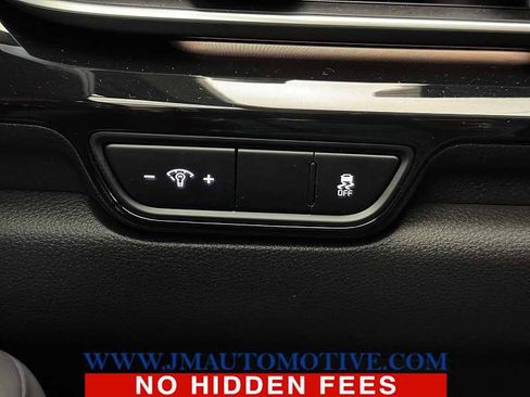 Used 2025 Kia Carnival SX Prestige image 41